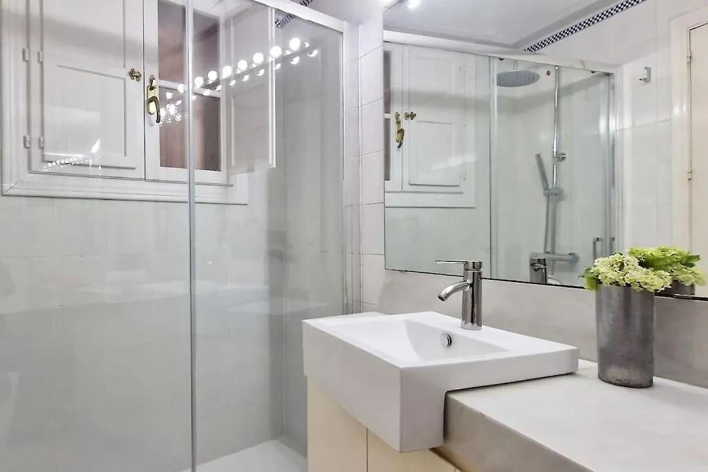 Precioso En Santa Cruz Lirio Bajo Apartment Seville Spain